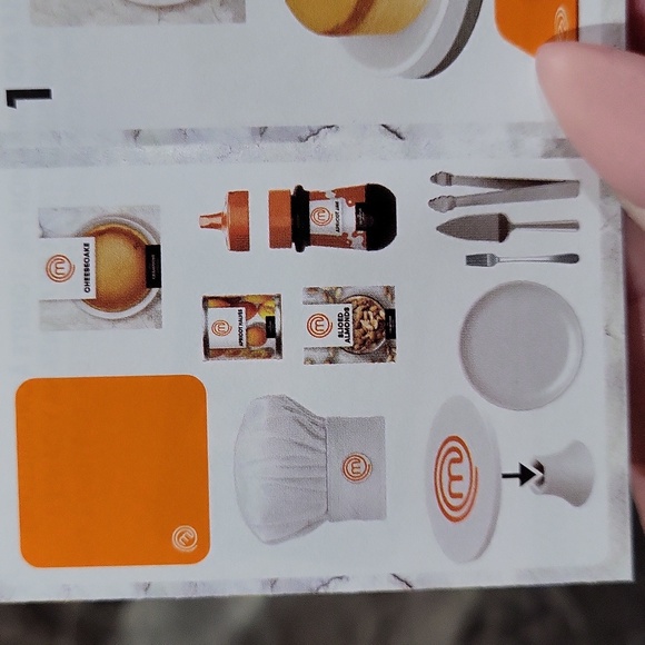 Zuru Mini Brands Create MasterChef Almond Apricot Cheesecake - Picture 2 of 3